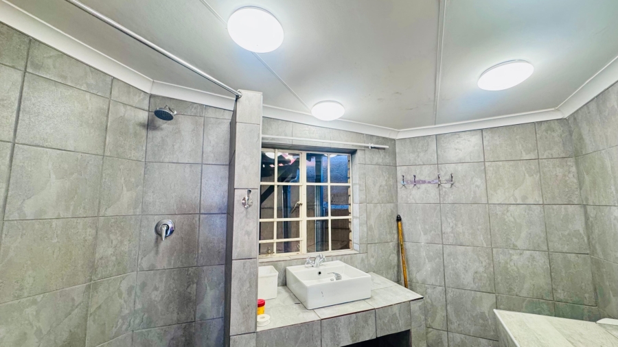 4 Bedroom Property for Sale in Bodorp North West